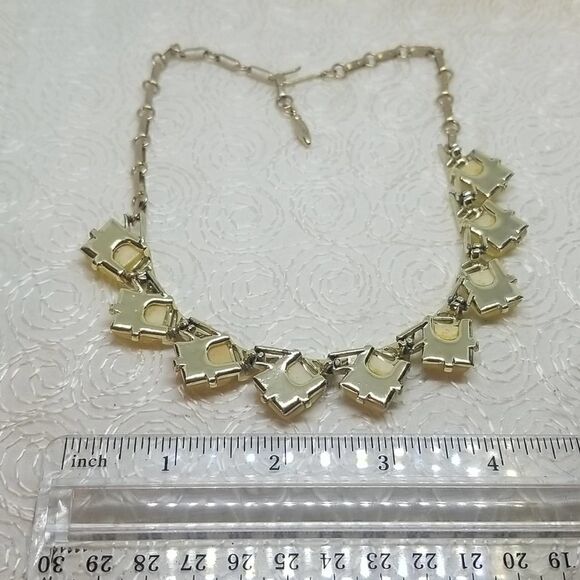 Coro Lucite Necklace Vintage Yellow Vintage Square Gold tone Link - Picture 8 of 9